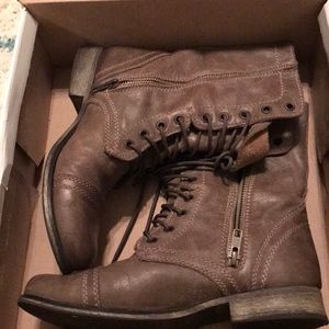 Steve Madden boots